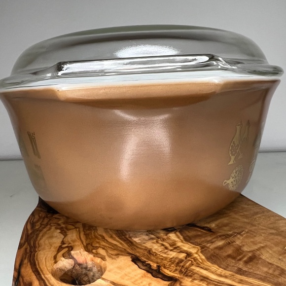 PYREX Early American Casserole Dish Bowl w Lid 2.5 Quarts Rare Vintage EUC - Picture 6 of 16